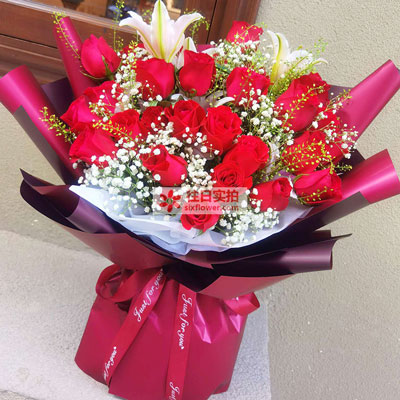 承德30朵红玫瑰百合，做你余生故事里的人