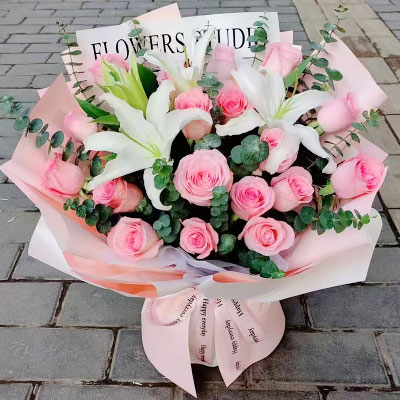 承德18朵粉玫瑰2支百合，我的心尖宝贝